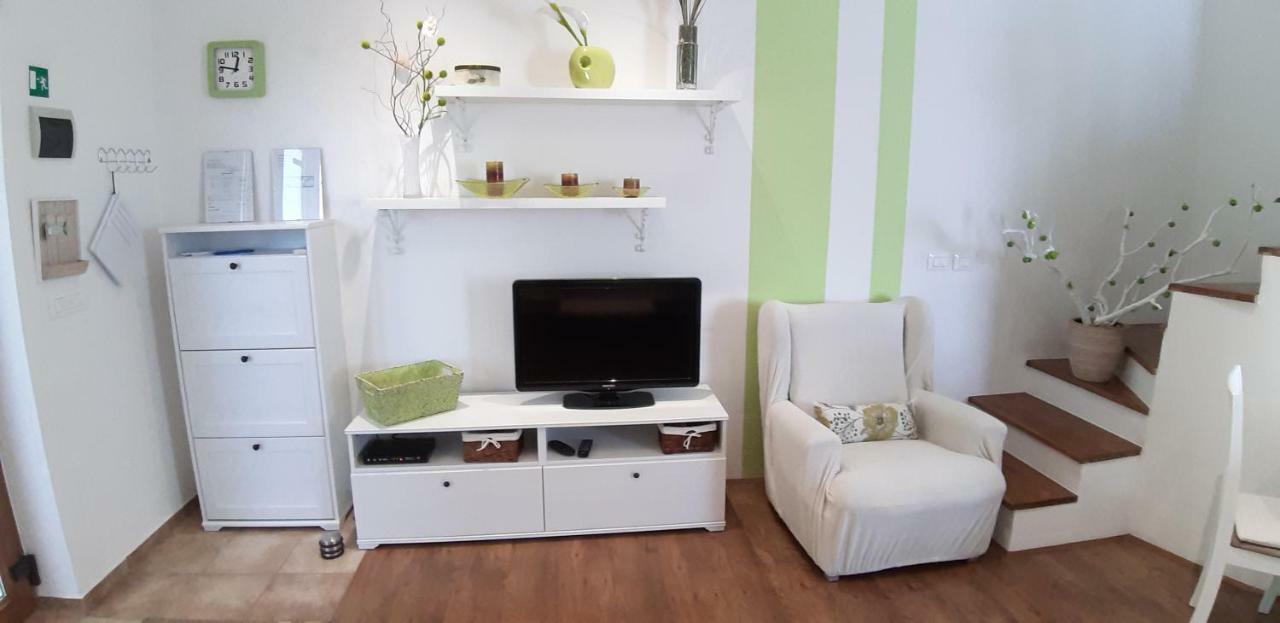 Apartments Demori Galižana 外观 照片